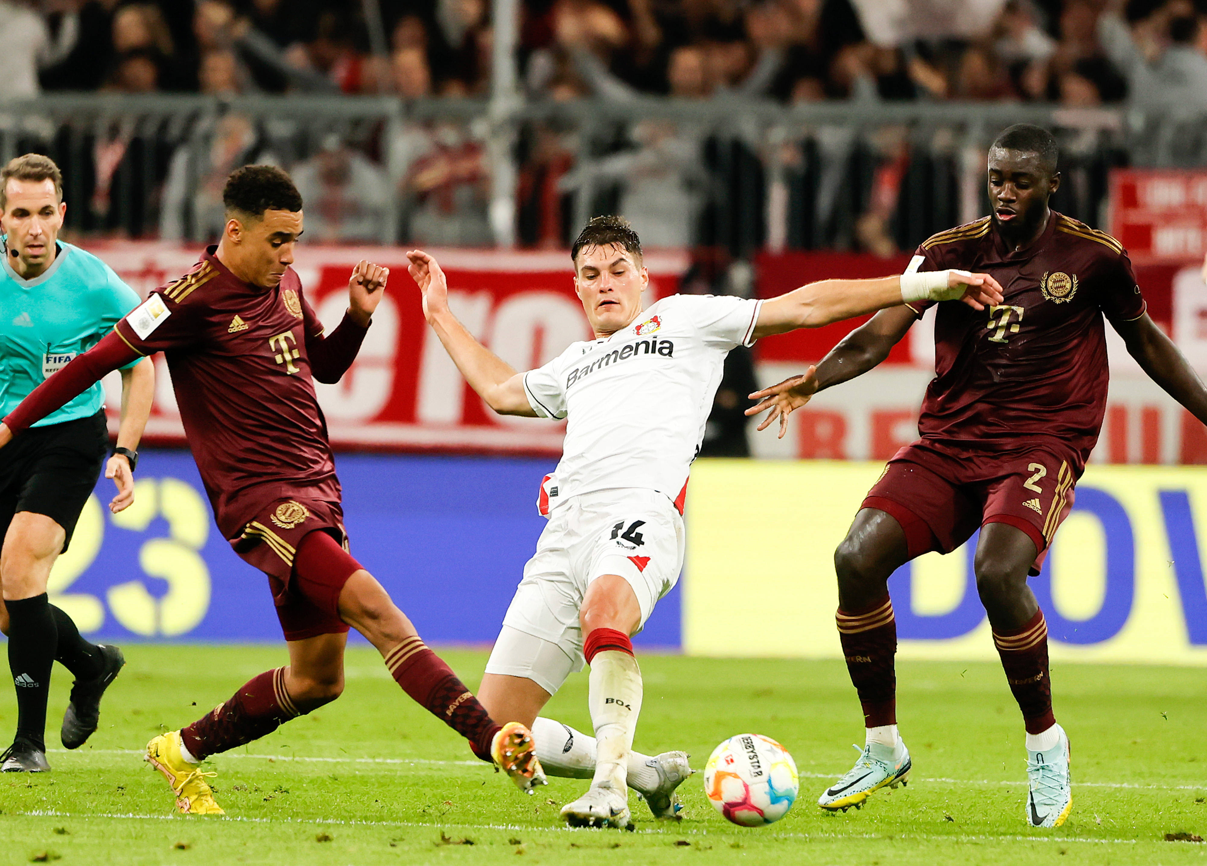 关于拜仁慕尼黑力克尤文图斯，晋级欧冠半决赛的信息