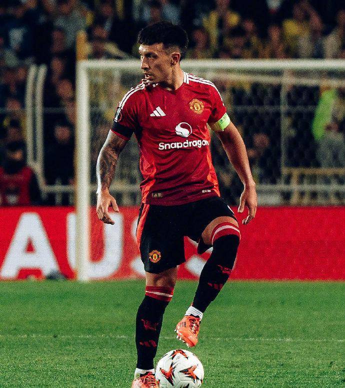 曼联主场不敌阿森纳，英超排名继续下滑