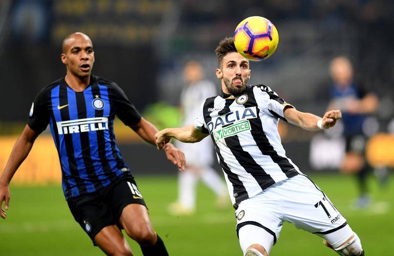 卡利亚里主场大战险胜，赢得重要三分