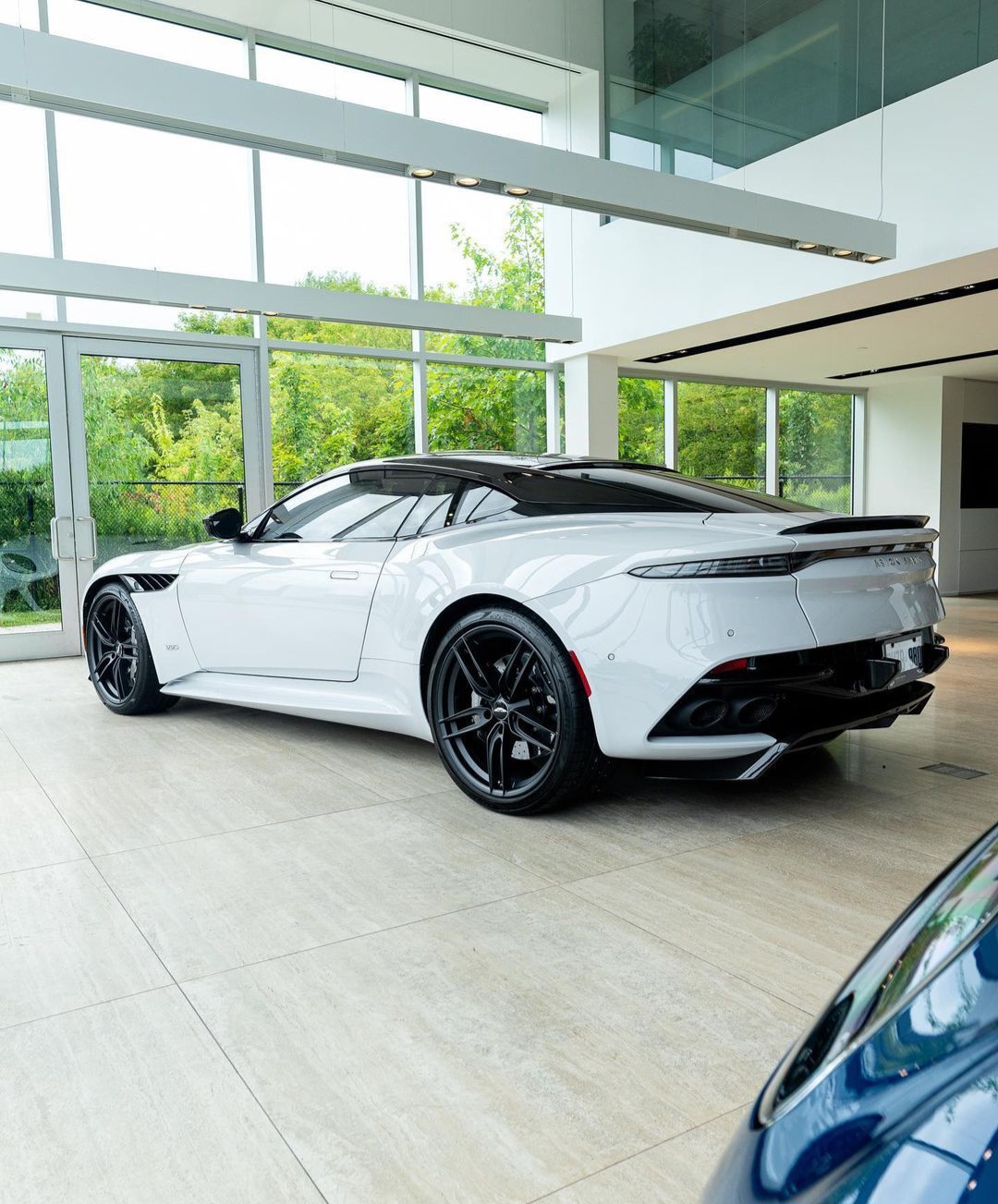 阿斯顿马丁碾压红牛二队,阿隆索惊艳四座 阿斯顿马丁碾压红牛二队,阿隆索惊艳四座