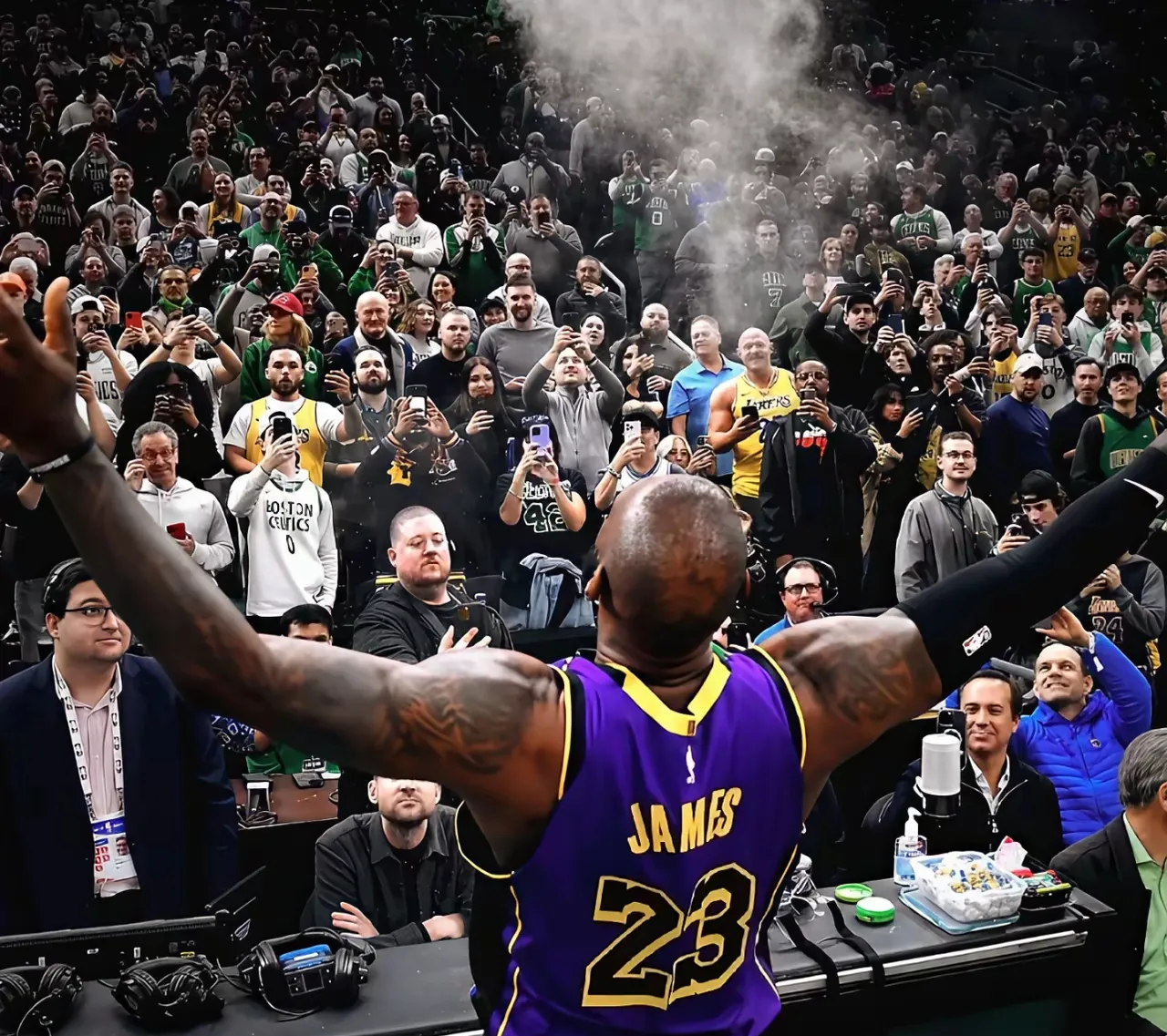 灰熊逆转骑士，詹姆斯统治全场