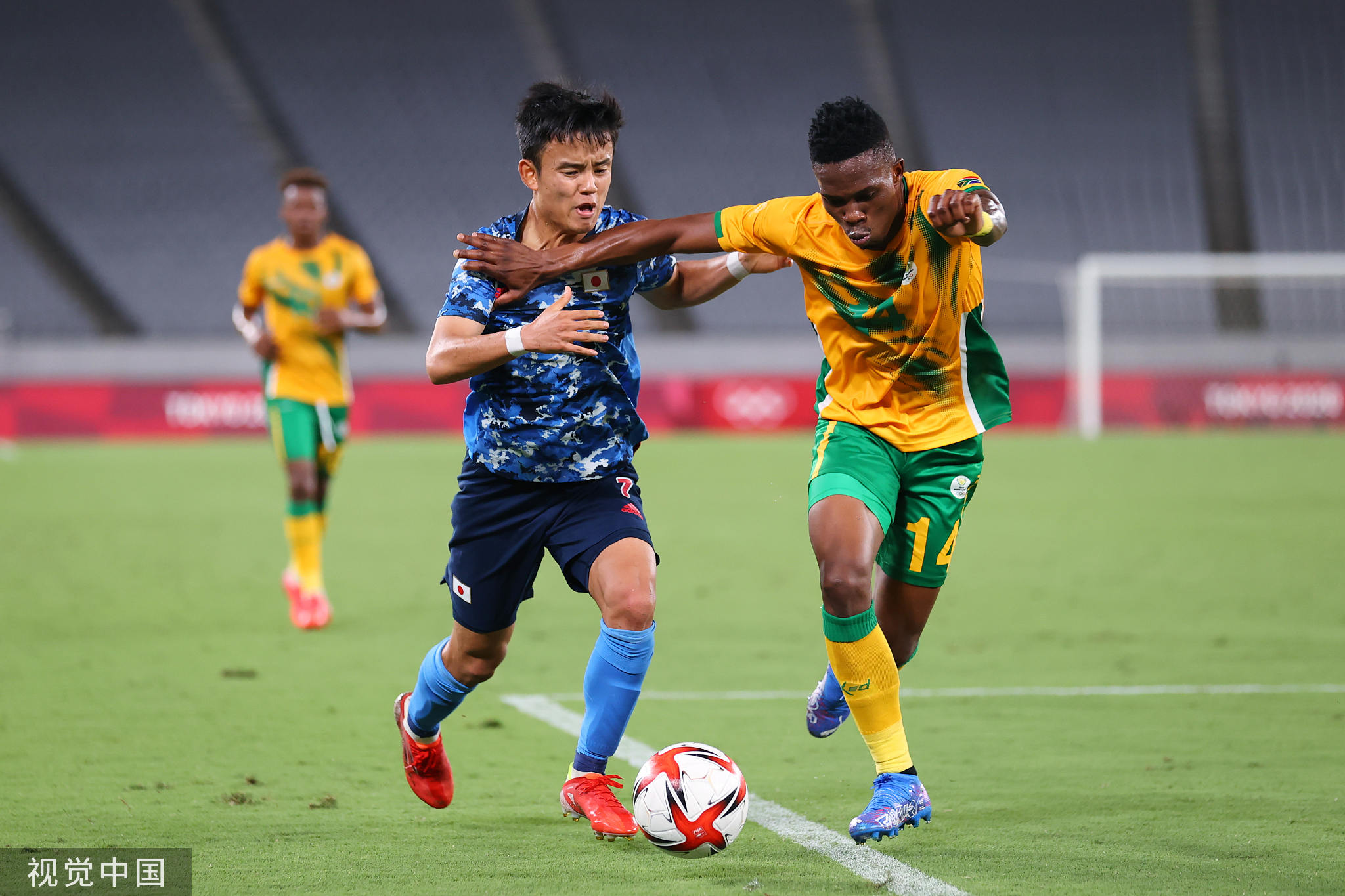 加拿大击败拜仁，久保建英成为关键先生