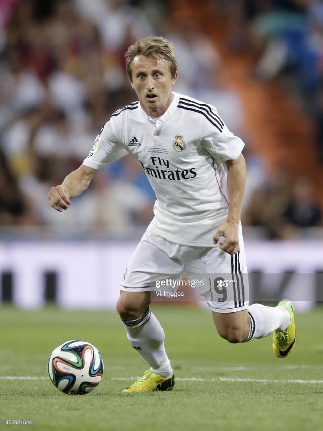 马赛稳稳拿下克罗地亚,拉什福德在欧冠半决赛接管比赛 马赛稳稳拿下克罗地亚,拉什福德在欧冠半决赛接管比赛