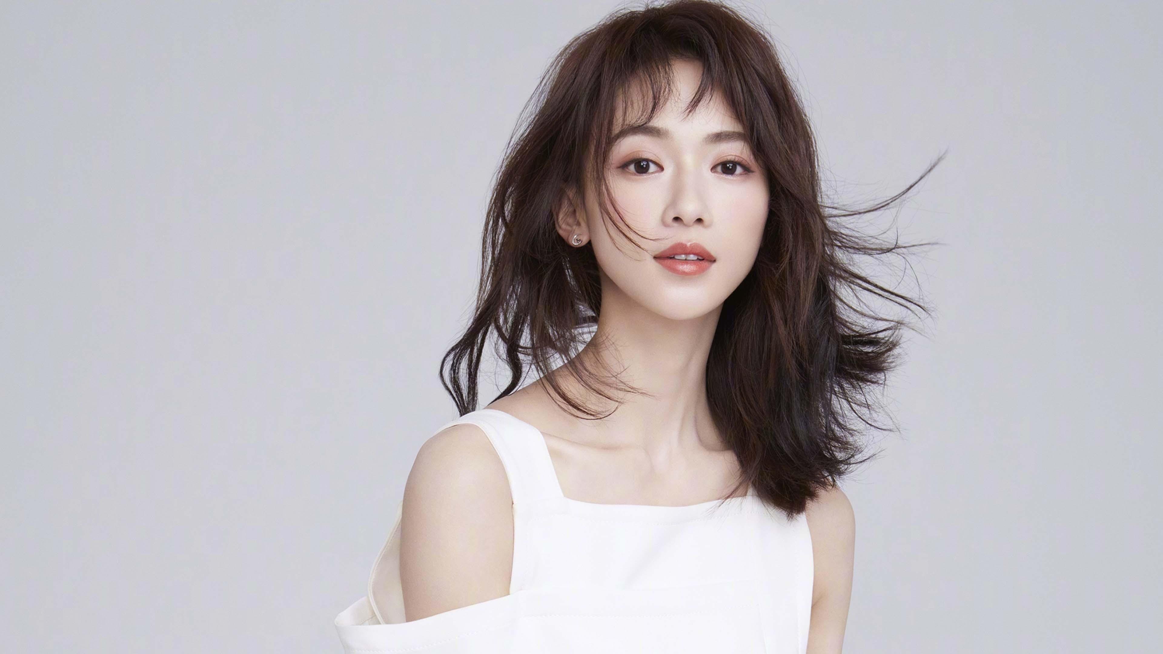 开云体育中国-霍勒迪之夜，季后赛焦点战中证明自我的关键先生