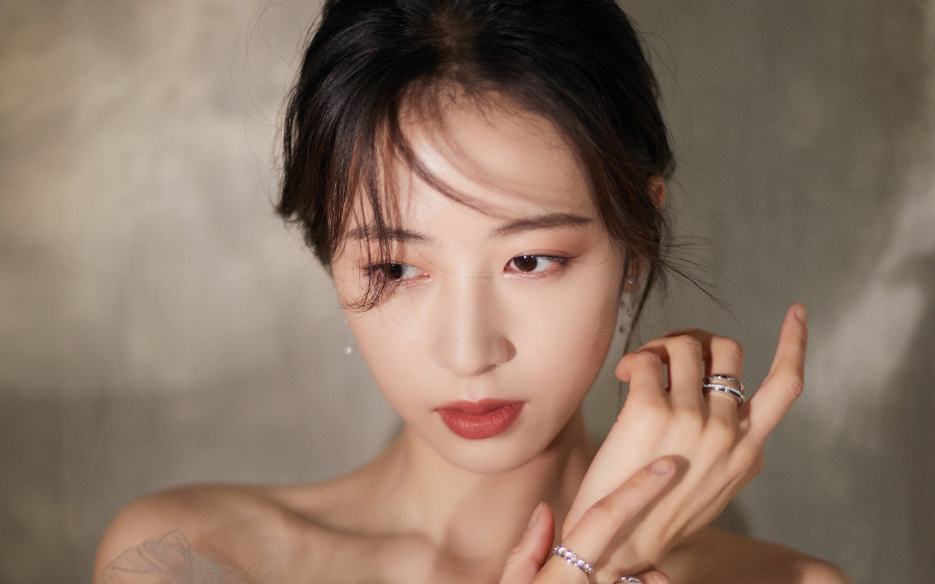 星光与砂砾的对决，努涅斯如何照亮乌克兰与突尼斯之战