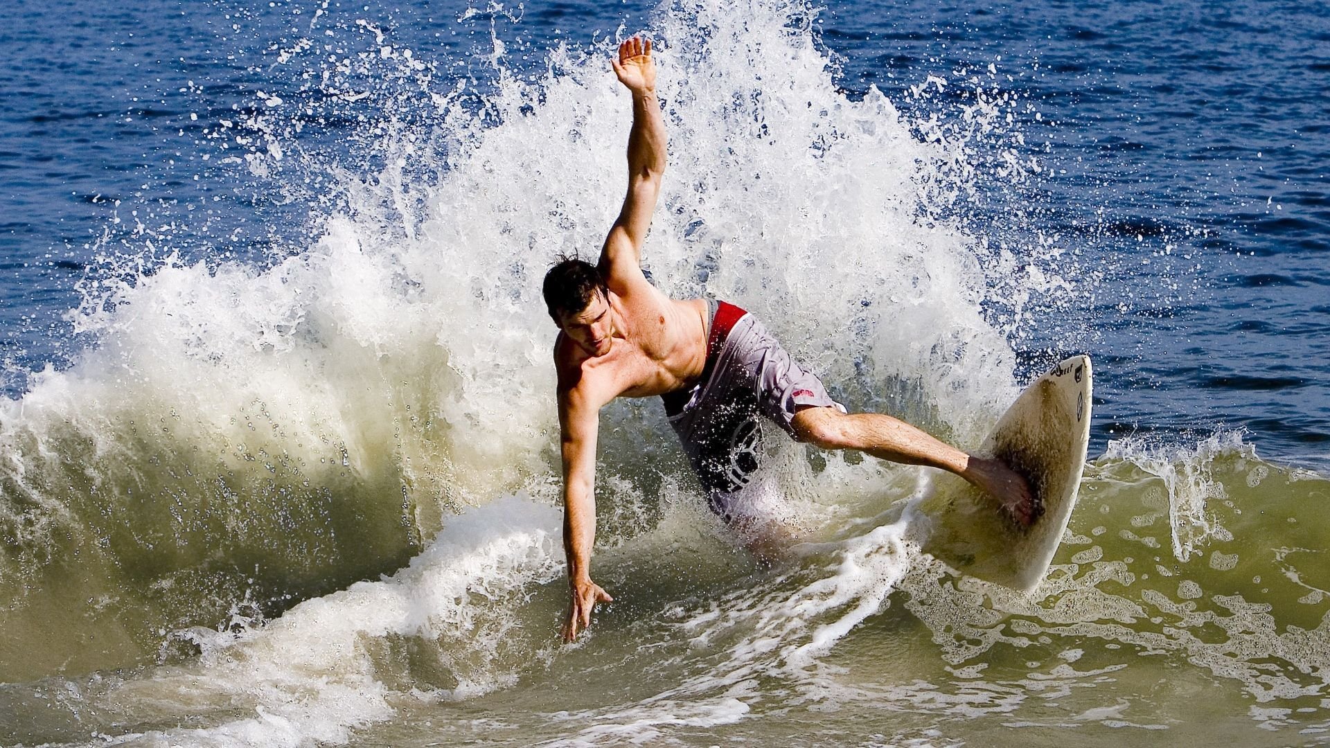 韧劲与锐刃，从委内瑞拉的逆袭到萨拉赫的统治力